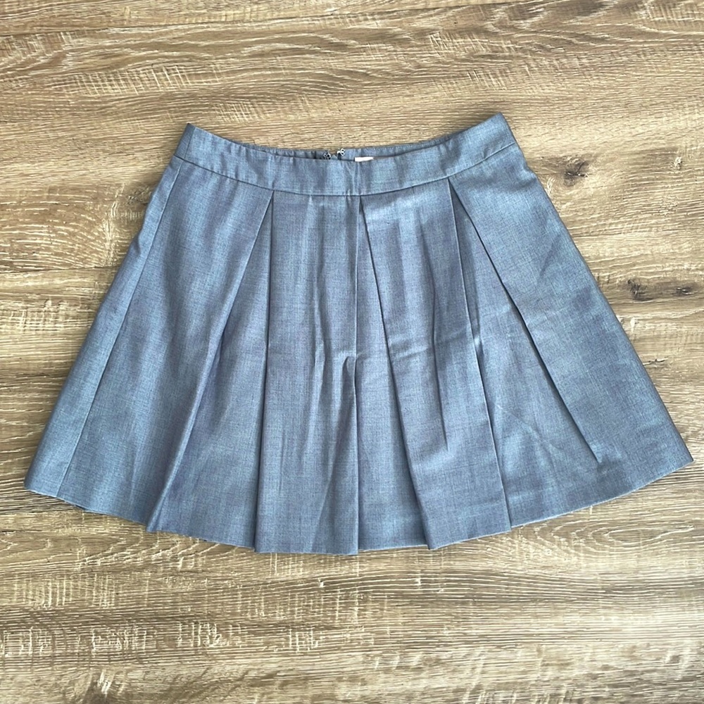 Forever 21 grey mini skirt with pleats